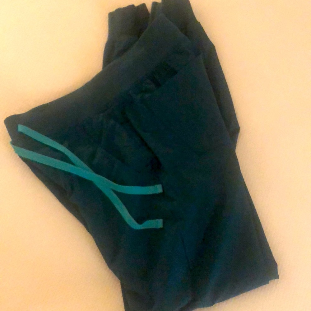 FIGS Caribbean Blue FIONx Jogger